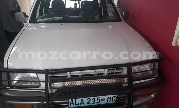 Comprar Usado Isuzu KB Branco Carro em Maputo em Maputo Comprar Usado Isuzu KB Branco Carro em Maputo em Maputo