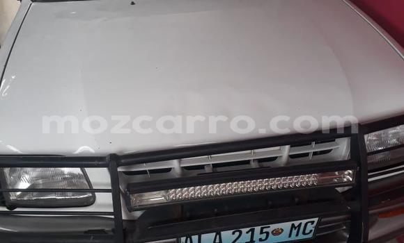 Comprar Usado Isuzu KB Branco Carro em Maputo em Maputo Comprar Usado Isuzu KB Branco Carro em Maputo em Maputo
