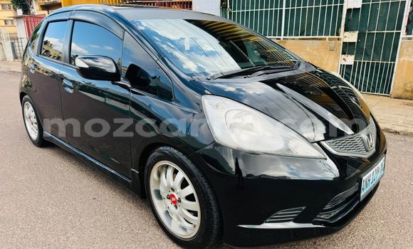 Nunua Ilio tumika Honda Fit Nyeusi Gari ndani ya Maputo nchini Maputo Nunua Ilio tumika Honda Fit Nyeusi Gari ndani ya Maputo nchini Maputo
