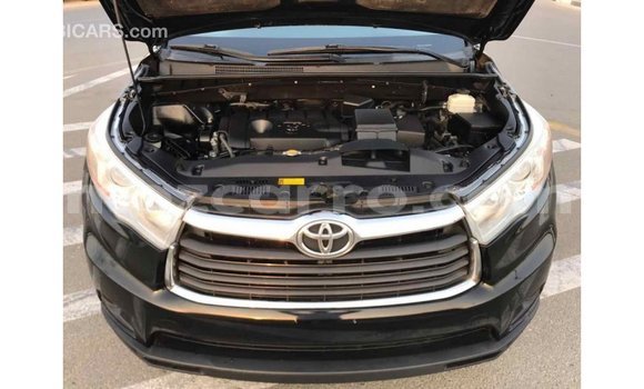Tenga Imported Toyota Highlander Nhema Mota in Import - Dubai in Cabo Delgado Tenga Imported Toyota Highlander Nhema Mota in Import - Dubai in Cabo Delgado