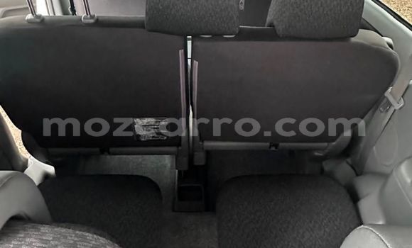 Buy Used Toyota Sienta White Car in Maputo in Maputo Buy Used Toyota Sienta White Car in Maputo in Maputo