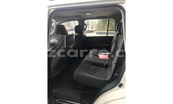 Buy Import Toyota Land Cruiser White Car in Import - Dubai in Cabo Delgado Buy Import Toyota Land Cruiser White Car in Import - Dubai in Cabo Delgado