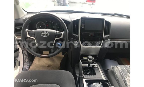 Buy Import Toyota Land Cruiser White Car in Import - Dubai in Cabo Delgado Buy Import Toyota Land Cruiser White Car in Import - Dubai in Cabo Delgado