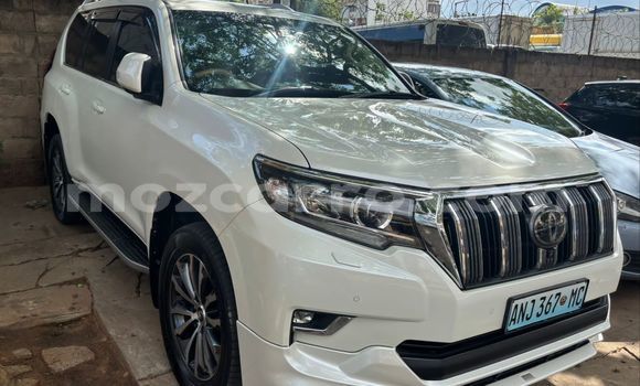 Nunua Ilio tumika Toyota Land Cruiser Prado Nyeupe Gari ndani ya Maputo nchini Maputo Nunua Ilio tumika Toyota Land Cruiser Prado Nyeupe Gari ndani ya Maputo nchini Maputo