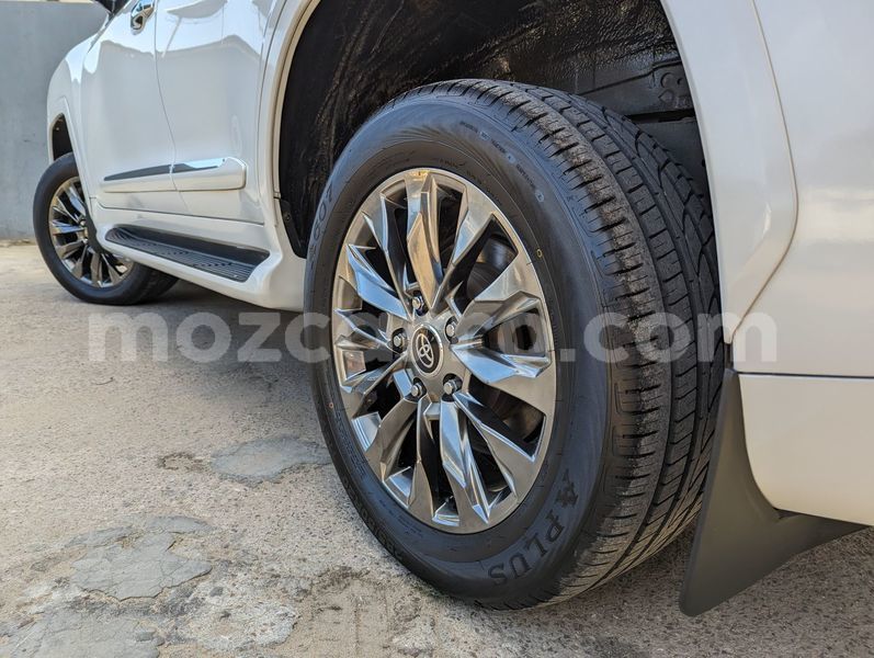 Big with watermark toyota land cruiser prado maputo maputo 31323