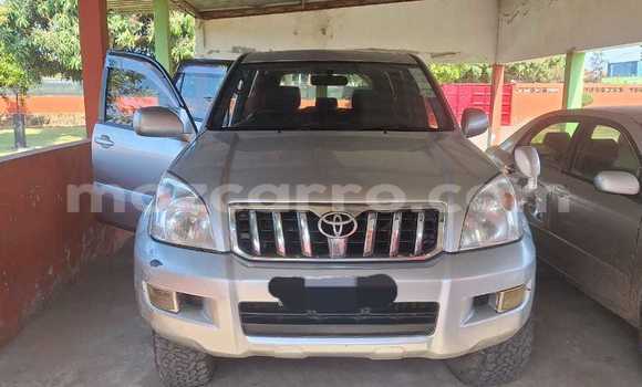 Tenga Tsaru Toyota Land Cruiser Prado Zvimwe Mota in Maputo in Maputo Tenga Tsaru Toyota Land Cruiser Prado Zvimwe Mota in Maputo in Maputo