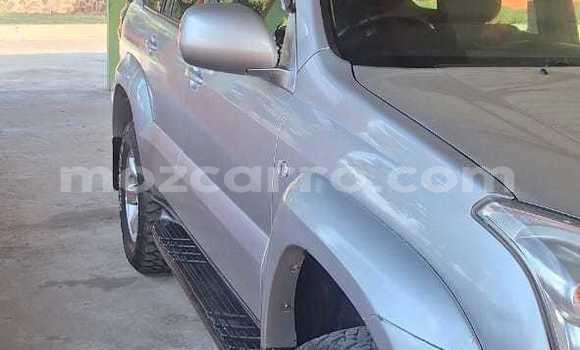 Tenga Tsaru Toyota Land Cruiser Prado Zvimwe Mota in Maputo in Maputo Tenga Tsaru Toyota Land Cruiser Prado Zvimwe Mota in Maputo in Maputo