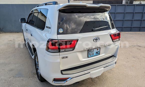 Comprar Novo Toyota Land Cruiser Branco Carro em Maputo em Maputo Comprar Novo Toyota Land Cruiser Branco Carro em Maputo em Maputo