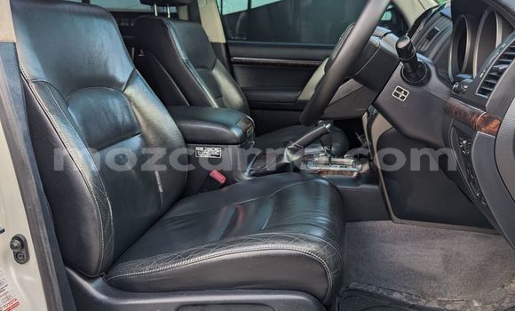 Comprar Novo Toyota Land Cruiser Branco Carro em Maputo em Maputo Comprar Novo Toyota Land Cruiser Branco Carro em Maputo em Maputo