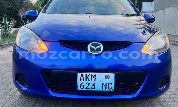 Nunua Ilio tumika Mazda Demio Bluu Gari ndani ya Maputo nchini Maputo