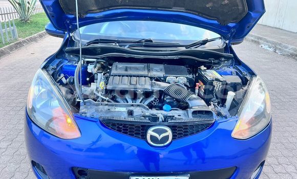 Buy Used Mazda Demio Blue Car in Maputo in Maputo Buy Used Mazda Demio Blue Car in Maputo in Maputo