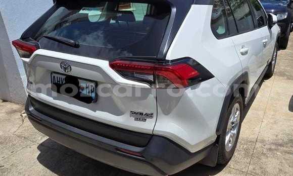 Nunua Mpya Toyota RAV4 Nyeupe Gari ndani ya Maputo nchini Maputo Nunua Mpya Toyota RAV4 Nyeupe Gari ndani ya Maputo nchini Maputo