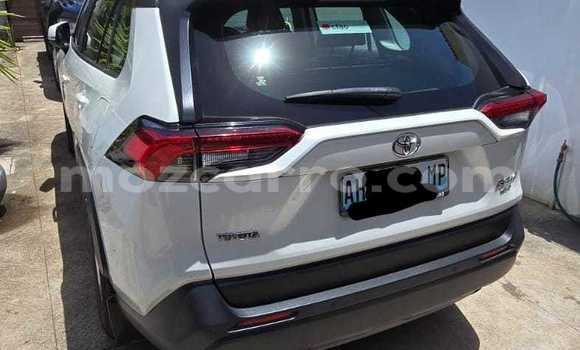 Nunua Mpya Toyota RAV4 Nyeupe Gari ndani ya Maputo nchini Maputo Nunua Mpya Toyota RAV4 Nyeupe Gari ndani ya Maputo nchini Maputo