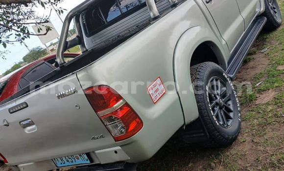 Nunua Ilio tumika Toyota Hilux Nyingine Gari ndani ya Maputo nchini Maputo Nunua Ilio tumika Toyota Hilux Nyingine Gari ndani ya Maputo nchini Maputo