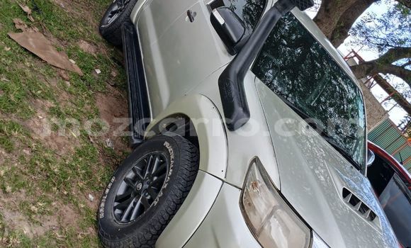 Nunua Ilio tumika Toyota Hilux Nyingine Gari ndani ya Maputo nchini Maputo Nunua Ilio tumika Toyota Hilux Nyingine Gari ndani ya Maputo nchini Maputo