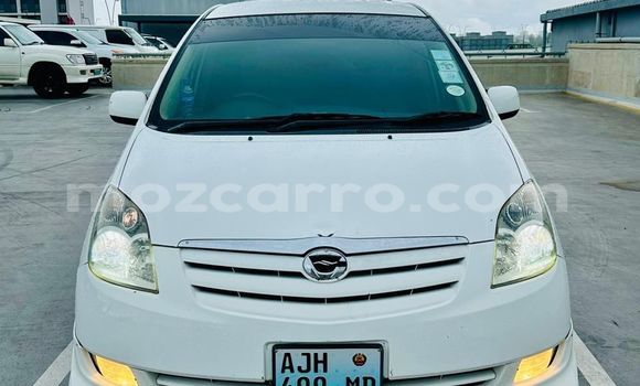 Comprar Usado Toyota Spacio Branco Carro em Maputo em Maputo