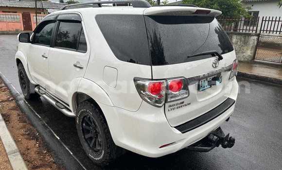 Comprar Usado Toyota Fortuner Branco Carro em Maputo em Maputo Comprar Usado Toyota Fortuner Branco Carro em Maputo em Maputo