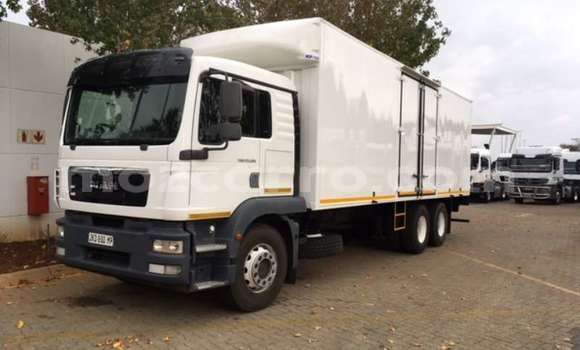 Comprar Usado Man Silent Branco Caminhão em Maputo em Maputo Comprar Usado Man Silent Branco Caminhão em Maputo em Maputo