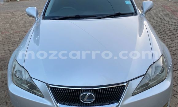 Nunua Ilio tumika Lexus IS Fedha Gari ndani ya Maputo nchini Maputo