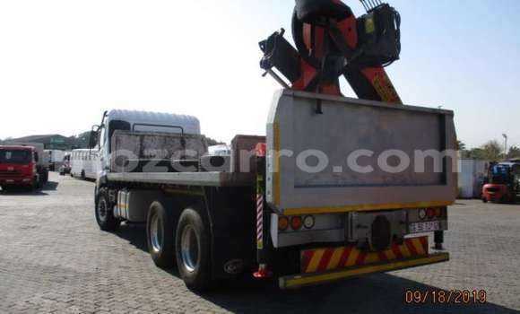 Buy Used Nissan UD White Truck in Maputo in Maputo Buy Used Nissan UD White Truck in Maputo in Maputo