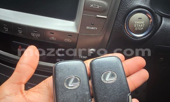 Comprar Novo Lexus IS Vermelho Carro em Maputo em Maputo Comprar Novo Lexus IS Vermelho Carro em Maputo em Maputo