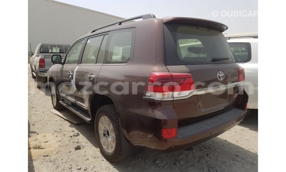 Tenga Imported Toyota Land Cruiser Bhurawuni Mota in Import - Dubai in Cabo Delgado Tenga Imported Toyota Land Cruiser Bhurawuni Mota in Import - Dubai in Cabo Delgado