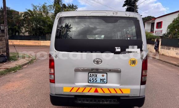 Tenga Tsaru Toyota Hiace Zvimwe Mota in Maputo in Maputo Tenga Tsaru Toyota Hiace Zvimwe Mota in Maputo in Maputo