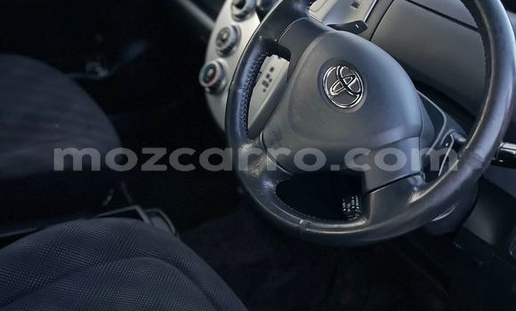 Comprar Usado Toyota Ractis Branco Carro em Maputo em Maputo Comprar Usado Toyota Ractis Branco Carro em Maputo em Maputo
