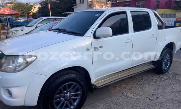 Comprar Usado Toyota Hilux Branco Carro em Maputo em Maputo Comprar Usado Toyota Hilux Branco Carro em Maputo em Maputo