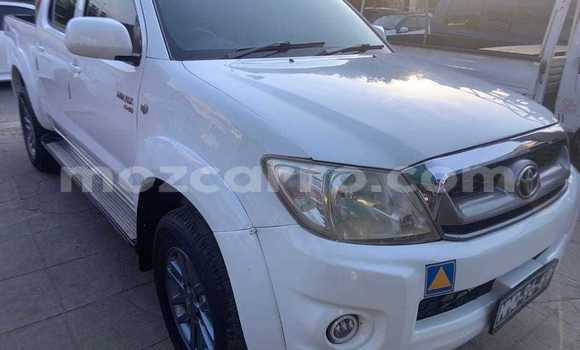 Comprar Usado Toyota Hilux Branco Carro em Maputo em Maputo Comprar Usado Toyota Hilux Branco Carro em Maputo em Maputo