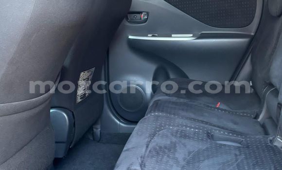 Buy New Toyota Ractis Brown Car in Maputo in Maputo Buy New Toyota Ractis Brown Car in Maputo in Maputo