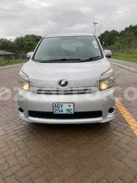 Big with watermark toyota voxy maputo maputo 31412