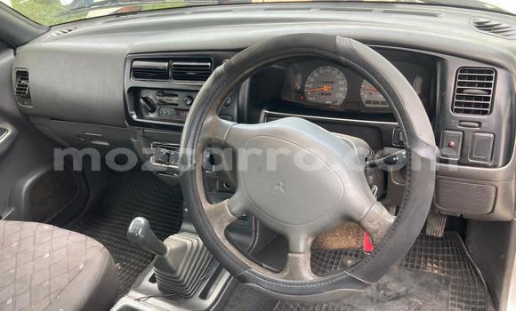 Tenga Tsaru Mitsubishi Colt Sirivha Mota in Maputo in Maputo Tenga Tsaru Mitsubishi Colt Sirivha Mota in Maputo in Maputo