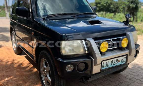 Nunua Ilio tumika Mitsubishi Pajero Mini Nyeusi Gari ndani ya Maputo nchini Maputo