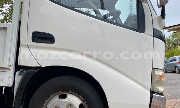 Comprar Novo Toyota Dyna Branco Carro em Maputo em Maputo Comprar Novo Toyota Dyna Branco Carro em Maputo em Maputo