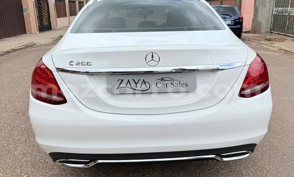 Tenga Tsaru Mercedes-Benz C-Classe Chena Mota in Maputo in Maputo Tenga Tsaru Mercedes-Benz C-Classe Chena Mota in Maputo in Maputo