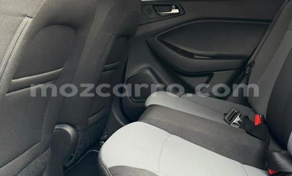 Comprar Usado Hyundai i20 Vermelho Carro em Maputo em Maputo Comprar Usado Hyundai i20 Vermelho Carro em Maputo em Maputo