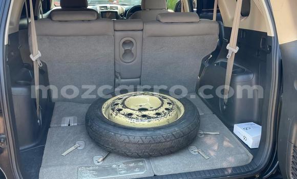 Nunua Ilio tumika Toyota Vanguard Nyeusi Gari ndani ya Maputo nchini Maputo Nunua Ilio tumika Toyota Vanguard Nyeusi Gari ndani ya Maputo nchini Maputo
