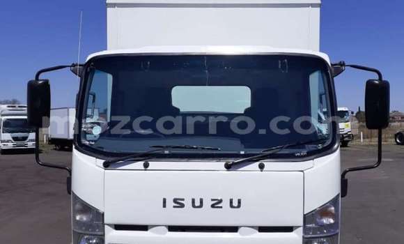 Comprar Usado Isuzu FTR 850 Branco Caminhão em Maputo em Maputo Comprar Usado Isuzu FTR 850 Branco Caminhão em Maputo em Maputo