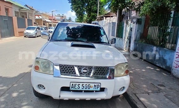 Comprar Usado Nissan Hardbody Branco Carro em Maputo em Maputo Comprar Usado Nissan Hardbody Branco Carro em Maputo em Maputo