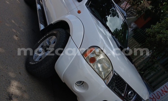 Comprar Usado Nissan Hardbody Branco Carro em Maputo em Maputo Comprar Usado Nissan Hardbody Branco Carro em Maputo em Maputo