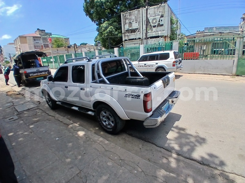 Big with watermark nissan hardbody maputo maputo 31440