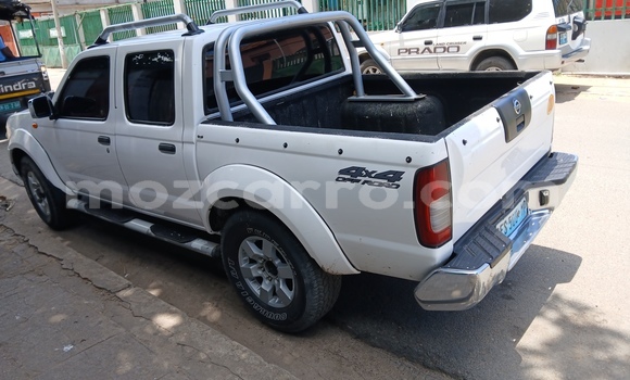 Comprar Usado Nissan Hardbody Branco Carro em Maputo em Maputo Comprar Usado Nissan Hardbody Branco Carro em Maputo em Maputo