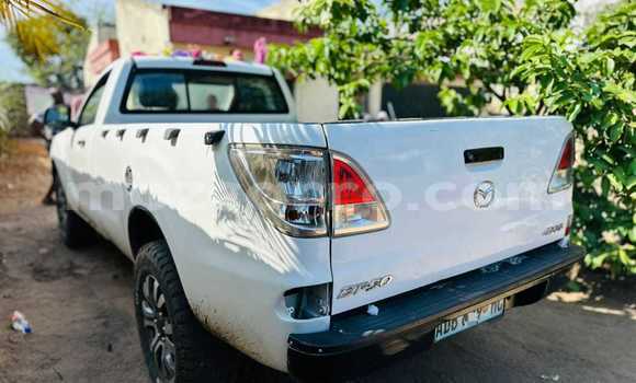 Buy Used Mazda BT-50 White Car in Maputo in Maputo Buy Used Mazda BT-50 White Car in Maputo in Maputo