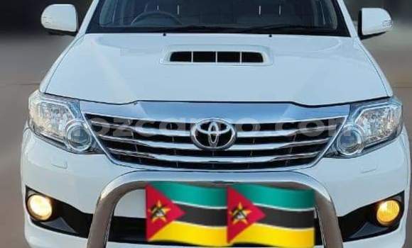 Comprar Novo Toyota Fortuner Branco Carro em Maputo em Maputo Comprar Novo Toyota Fortuner Branco Carro em Maputo em Maputo