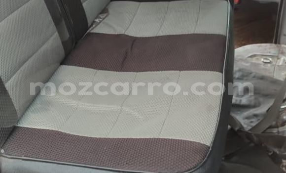 Nunua Ilio tumika Toyota Hiace Nyingine Gari ndani ya Maputo nchini Maputo Nunua Ilio tumika Toyota Hiace Nyingine Gari ndani ya Maputo nchini Maputo