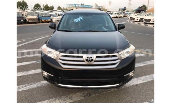 Tenga Imported Toyota Highlander Nhema Mota in Import - Dubai in Cabo Delgado Tenga Imported Toyota Highlander Nhema Mota in Import - Dubai in Cabo Delgado