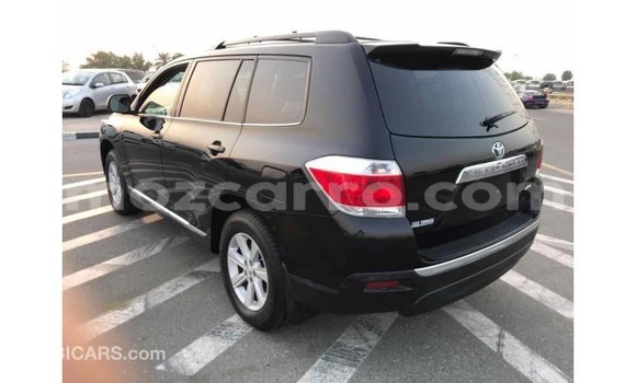 Tenga Imported Toyota Highlander Nhema Mota in Import - Dubai in Cabo Delgado Tenga Imported Toyota Highlander Nhema Mota in Import - Dubai in Cabo Delgado