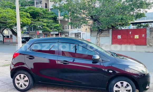 Nunua Ilio tumika Mazda Demio Brown Gari ndani ya Maputo nchini Maputo Nunua Ilio tumika Mazda Demio Brown Gari ndani ya Maputo nchini Maputo