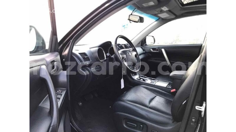 Big with watermark toyota highlander cabo delgado import dubai 5501